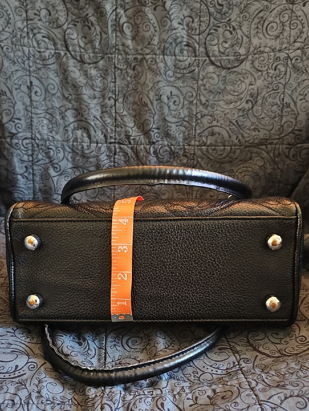 Lux De Ville Shoulder Bag - Picture 2 of 6